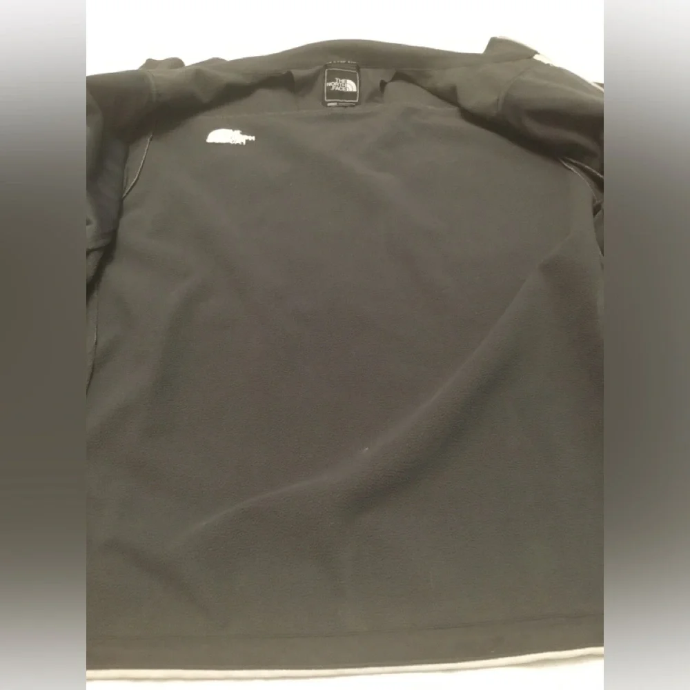 The North Face Men’s Two-Tone Gray and Dark Gray Softshell Jacket